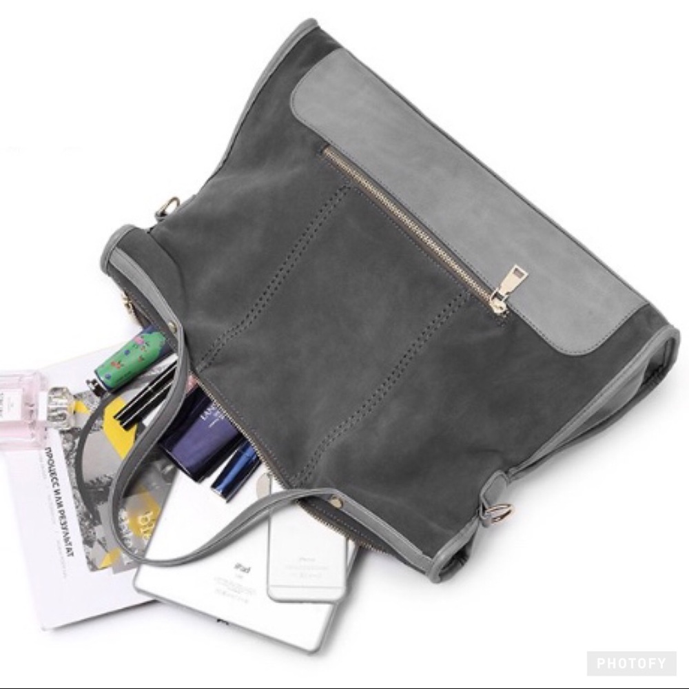 Just In! 🆕 HELSINKI Large Crossbody Tote - Picture 8 of 8